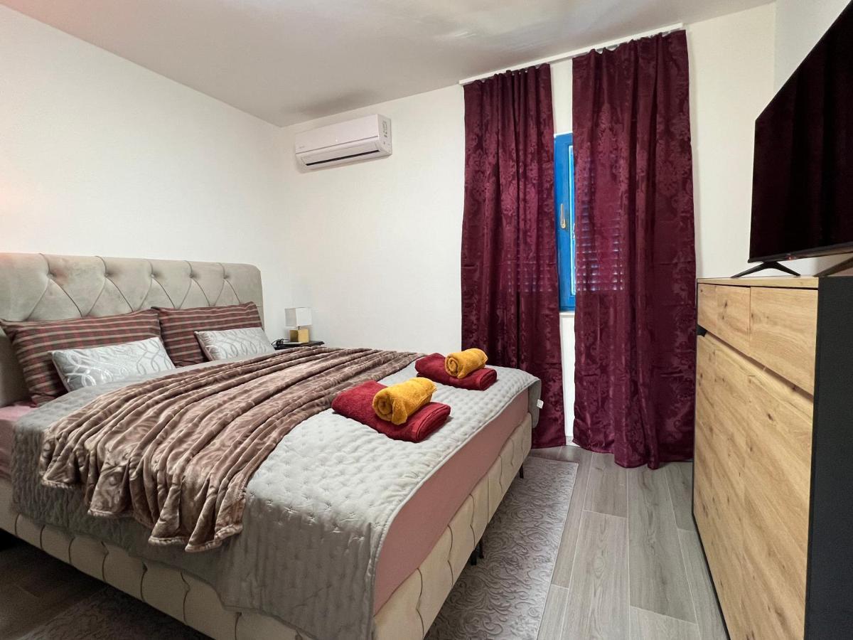 Lolita Appartement Rijeka Buitenkant foto